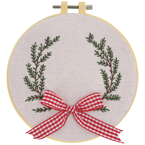 Make It Printed Embroidery Hand Stitching Kit 11.4 x 9.7cm - WREATH 